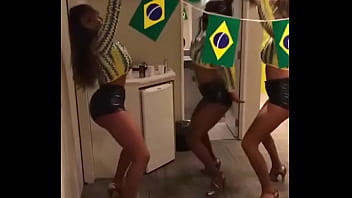 Preview 1 of Algerian Sex In Hijab - VAI BRASIIIILL!!!!