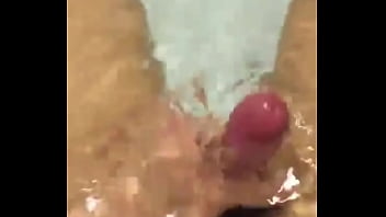 Preview 1 of Shcool Lave Sex - Bắn tinh khi tắm