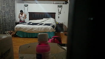 Preview 2 of Very Little Xxx - vecinita se limpia el culo