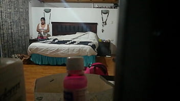 Preview 3 of Very Little Xxx - vecinita se limpia el culo