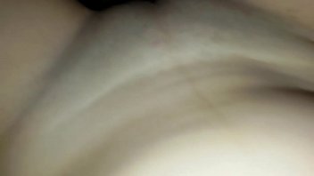 Preview 4 of Lesbo Granny Gets Ass Tongued - Filmando a Casada Safada