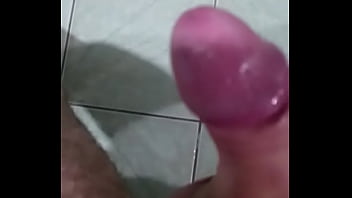 Preview 4 of Sex Mom Mmm - Gozando vendo os casais do d4 swing
