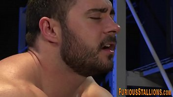 Preview 3 of Jilat Pepek Mantap - Jacked facialized hunk