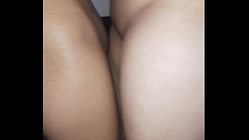Preview 3 of Indo Xxi Film - Mi novia me hace venir en el ba&ntilde_o con una mamada que le doy