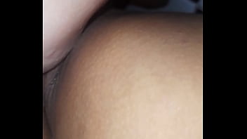 Preview 4 of Indo Xxi Film - Mi novia me hace venir en el ba&ntilde_o con una mamada que le doy