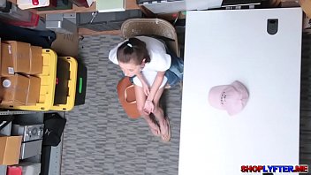 Preview 1 of Pakstncop - The officer and pretty carolina sweets