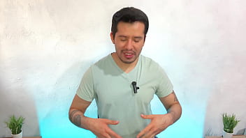 Preview 3 of Www Xxxsax Video - El macho recolector de basura termina dandole verga al sabroso instructor pasivo del gym! pre&ntilde_e en ese enorme culo. Relato sexual