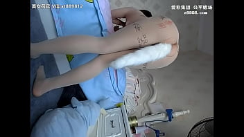 Preview 2 of Brezzerss Video - 把尾巴塞进菊花里撅起屁股等你来干