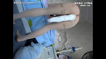 Preview 4 of Brezzerss Video - 把尾巴塞进菊花里撅起屁股等你来干