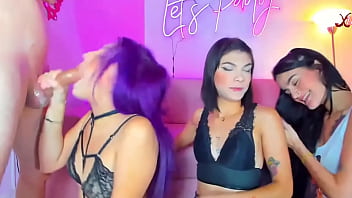 Preview 2 of Deutsche Ehefrau Im Swingerclub - Super slugs of these Latinas - deep throat
