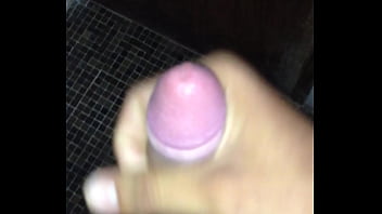 Preview 2 of Teens Add - paja en el ba&ntilde_o