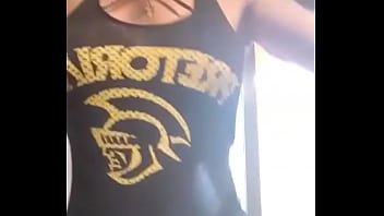 Preview 2 of Bangladeshi Xxxcome - Thalya cyclone salope in gym 3