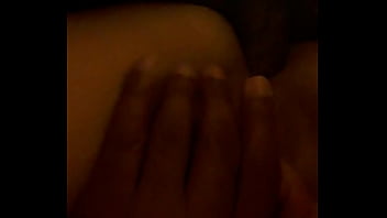 Preview 3 of Very Big Ass Indian Aunty - Empurrando gostoso