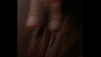 Preview 3 of Mom Porno Son - Dedeandome la vagina en v&iacute_deo cam