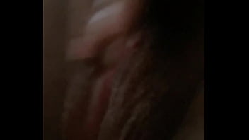 Preview 4 of Mom Porno Son - Dedeandome la vagina en v&iacute_deo cam