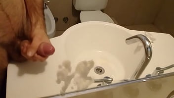 Preview 4 of Studs Amateur - Leche para las chicas xvideos