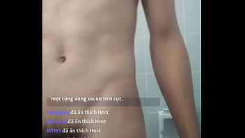 Preview 3 of Sunny Noon Axe Xxx Mp4 - Tắm đi !