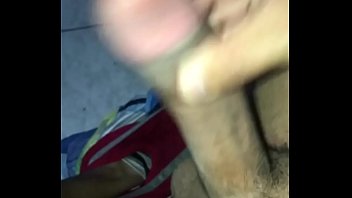 Preview 4 of Telugu Puku Romance - Depois de ter Pintado o Quarto,  Bati Aquela Punheta #01