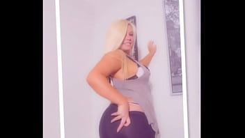 Preview 3 of Mom Chota Bacha - New big booties 2