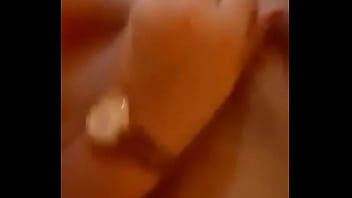 Preview 3 of Bad Room Xxxx - Cubanita masturb&aacute_ndose