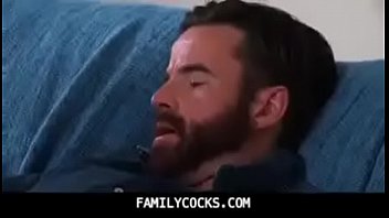 Preview 3 of Bd Xxx Vedeo - Pai e filho: Filho d. na casa de um amigo e pai acha que ele foi da o c&uacute_