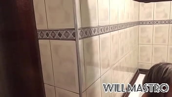 Preview 4 of Stoya 1st Time Anal - comendo a casada na banheira