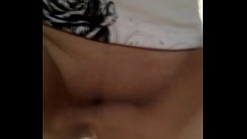 Preview 2 of Desi Shurti Bhabi Video - Amiga me envia Video Masturbandose