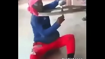 Preview 1 of Hottie Castle - Gand me chak funny video