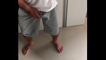 Preview 1 of Son Chat On Mom Sleep - Socando uma ate gozar tesao dms