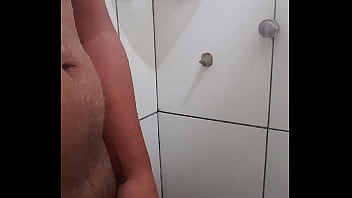 Preview 4 of Pron Sunny Iron Xxx Sex - Batendo uma no banheiro