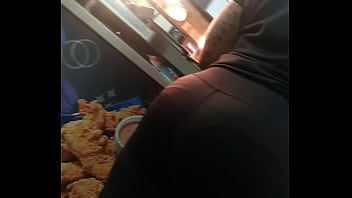 Preview 4 of Tube Xxl - Hood bitch