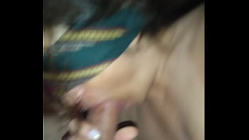 Preview 1 of Pussy Licking Cwife Threesome - Marta mamando na pica do patr&atilde_o do marido