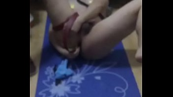 Preview 3 of Stocking Babe With Huge Tits - 皮带入肛
