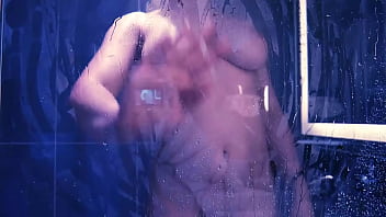 Preview 2 of Victoria Visi - MASTURBATION SOUS LA DOUCHE &ndash_ Purple Rain