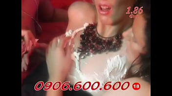 Preview 3 of Emo Cherry - 3 femei romance se masturbeaza