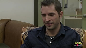 Preview 1 of Bebegim Seni Seviyorum - Busty cougar seduced a young man into fucking her tight pussy when he came into her office