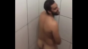 Preview 2 of One Girl 6 Boys Sexxxx Vidieo - Hetero universit&aacute_rio no banho