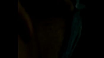 Preview 2 of Milf Vidoes - gostosa colocando a calcinha de lado no escuro