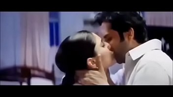 Preview 2 of Big Mom Titz - kareena kapoor fake edited real sex