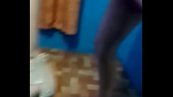 Preview 3 of Mp4 Ladies Kecil Masih Mudaxxx - Poniendo cachondo a mi vecino. SOY MUJER INFIEL