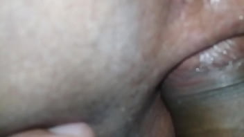 Preview 4 of Homemade Creampie Eating - Mi hembra probando anal