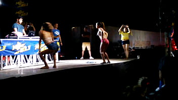 Preview 4 of Fisrt Fuck Day - Morra se desnudas en Spring Break Huatabampito 2018