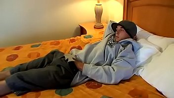 Preview 1 of Juevirybd - Tattooed young guy Kelly Cooper jacks off his long hard dick
