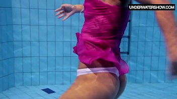 Preview 2 of Milf Hd Teacher - Zlata Oduvanchik swims in a pink top and undresses