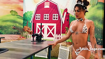 Preview 1 of Mika Fiji - A Farm For The Milky - Eva Maxim , Tommy King,  Zariah Aura