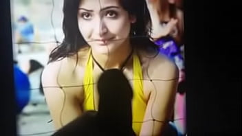 Preview 2 of Xxx Vergen Kissing Sexsy - Anushka sharma tastes my cum