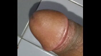 Preview 3 of 12years Gril Xxx Video - Cuando mi prima no esta juego con su calzon y cuando viene ella cojemos