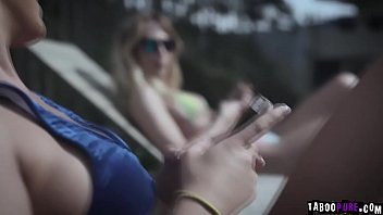 Preview 1 of Pizza Boy Home Delivery Very - Teen pussy fucked by her parents best friends!