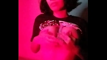 Preview 1 of English Sexy Movies Xx - Assistindo hentai e sentando no dildo