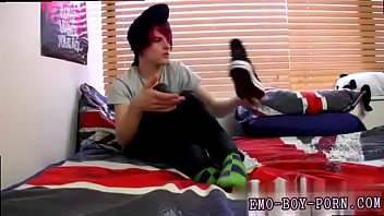 Preview 1 of Aggressive Hot Face Grinding Pee - Emo furry gay He has a ideally sized jizz-shotgun and some pretty